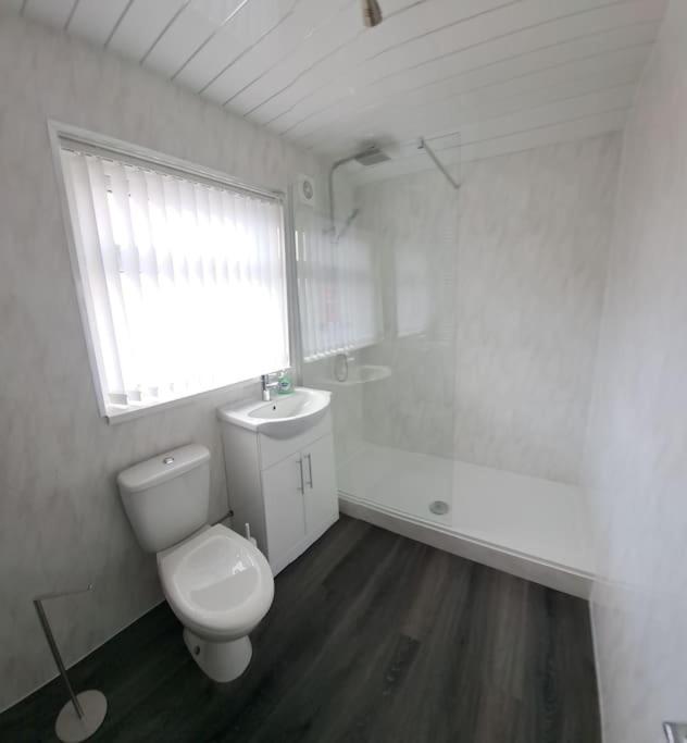 1 Bed Apart Dowlais Exteriér fotografie
